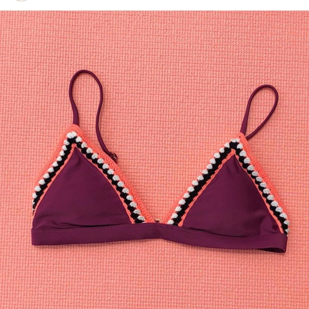 Cotton On BODY bikini top. size small.